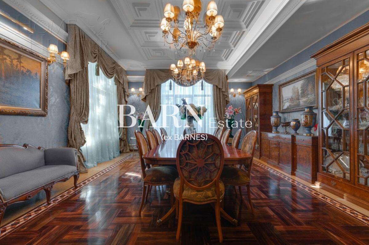 2-этажный коттедж 1 200 м² с отделкой