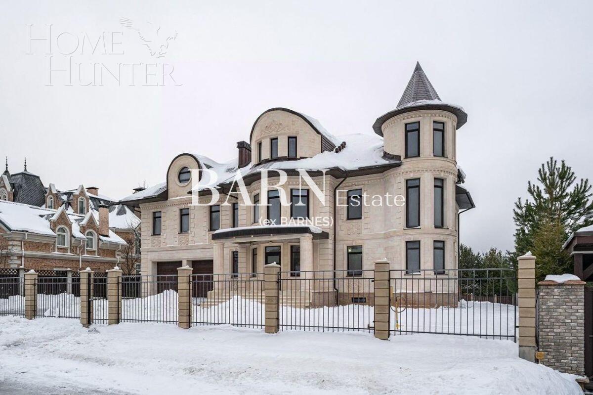 2-этажный коттедж 860 м² без отделки