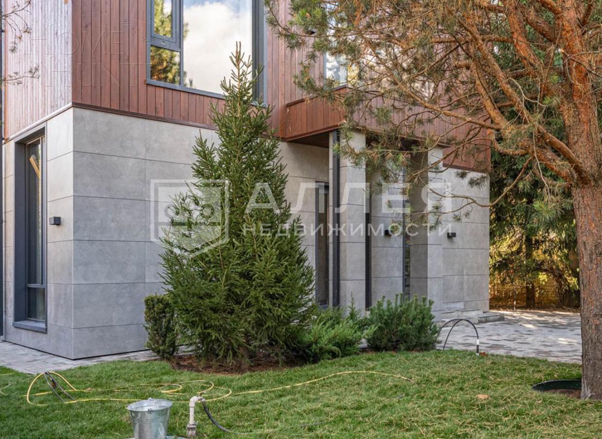 2-этажный коттедж 230 м² с отделкой