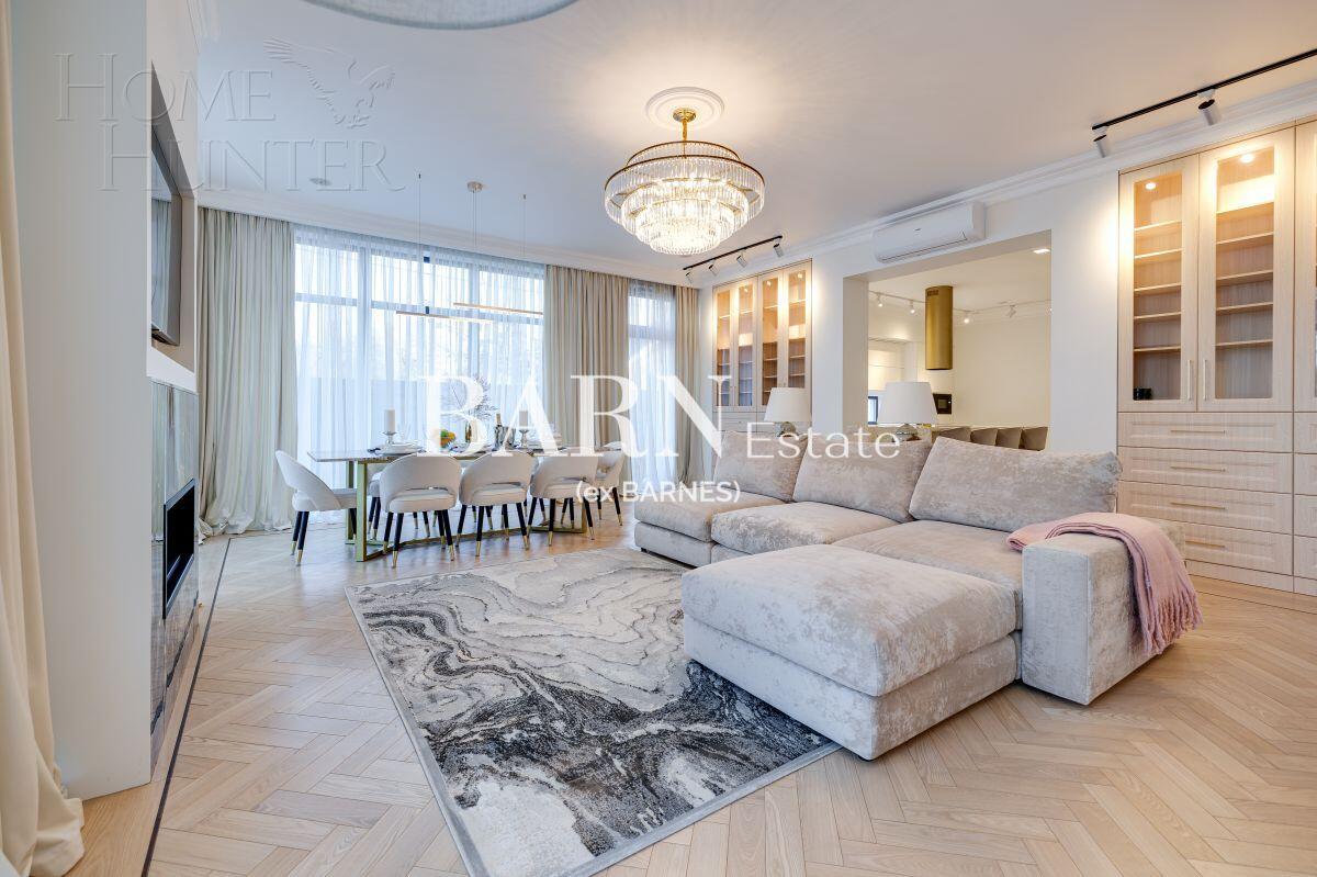 2-этажный коттедж 300 м² с отделкой