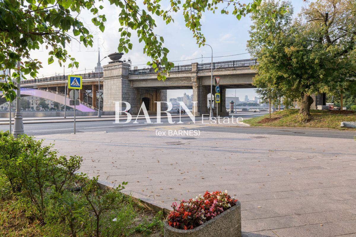 3-КОМН. КВАРТИРА С ОТДЕЛКОЙ 103 М² НА 2 ЭТАЖЕ