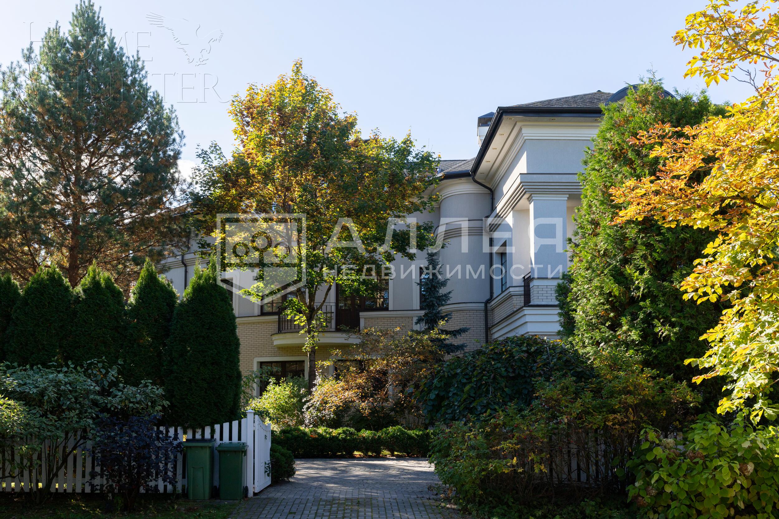 3-этажный коттедж 640 м² с отделкой