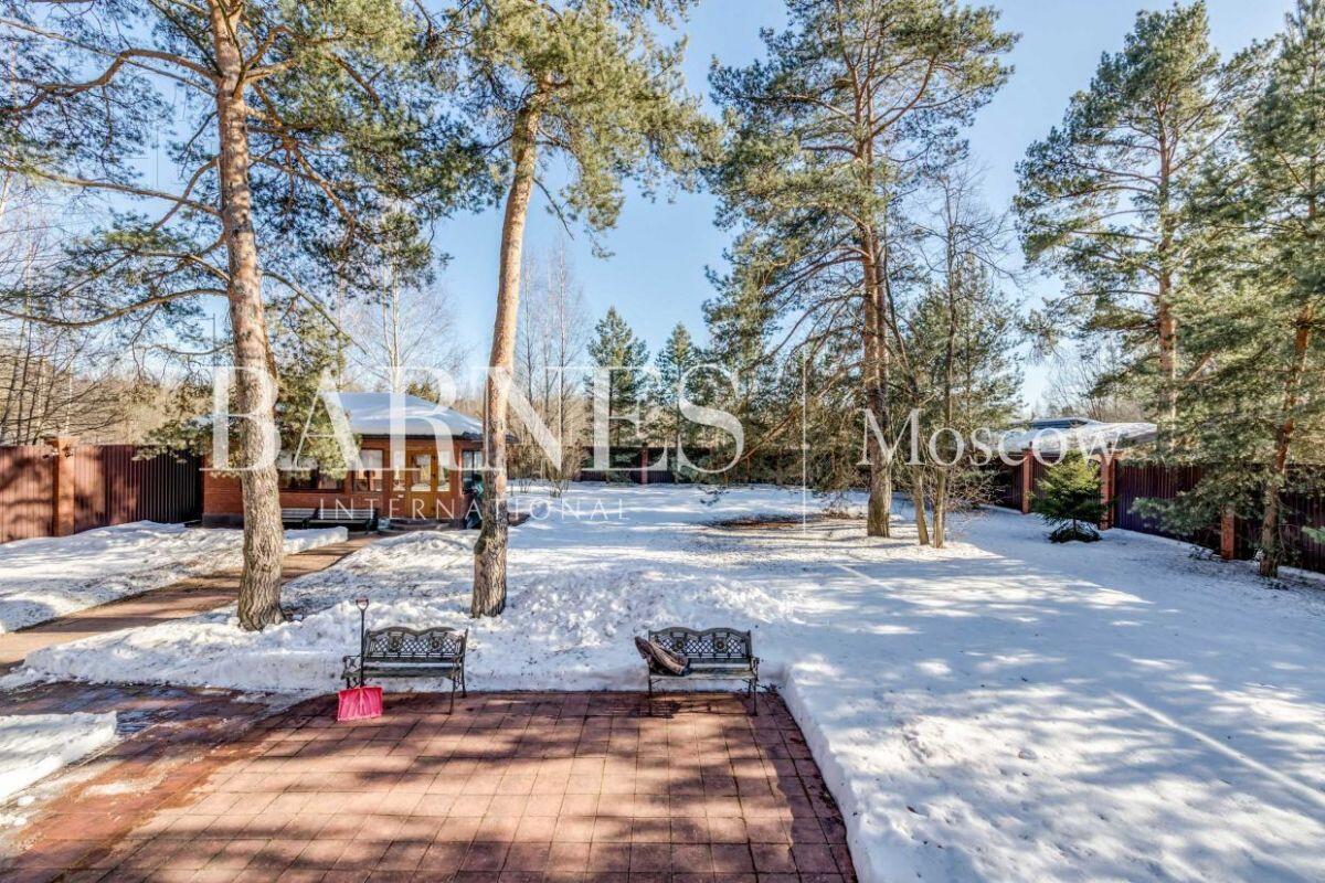 2-этажный коттедж 600 м² с отделкой