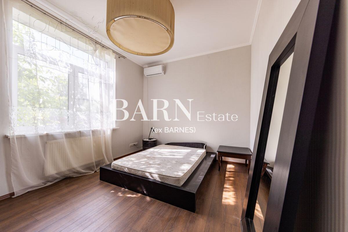 2-этажный коттедж 320 м² с отделкой