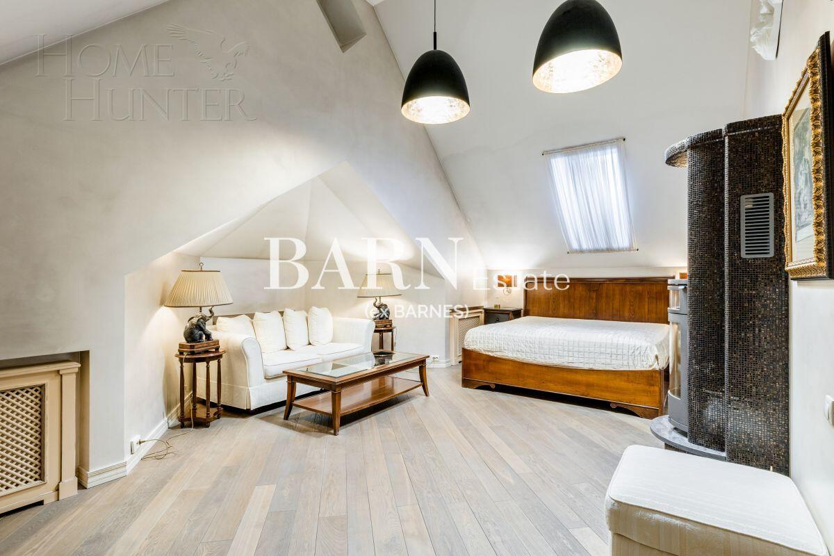 4-этажный коттедж 460 м² с отделкой
