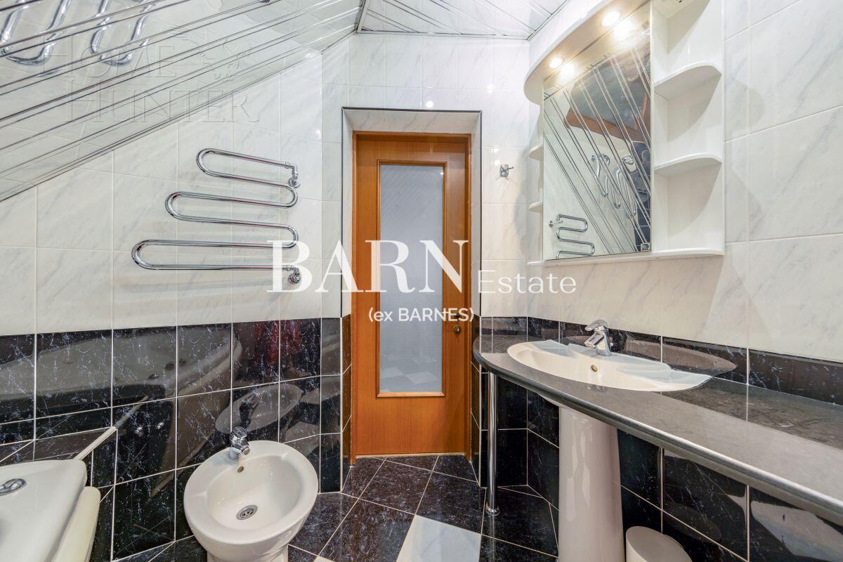 2-этажный коттедж 370 м² с отделкой