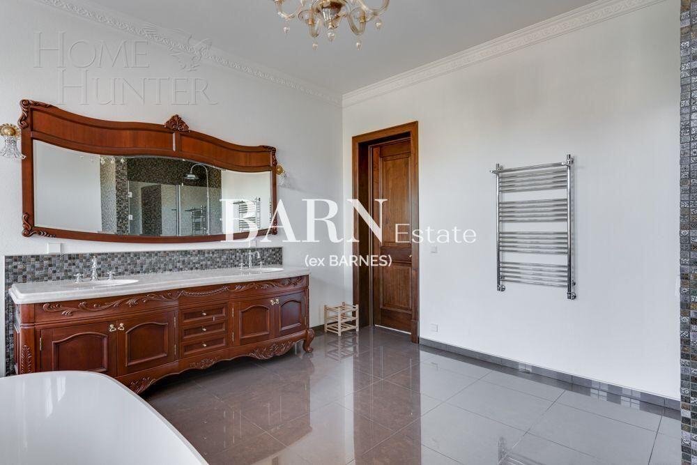 2-этажный коттедж 817 м² с отделкой
