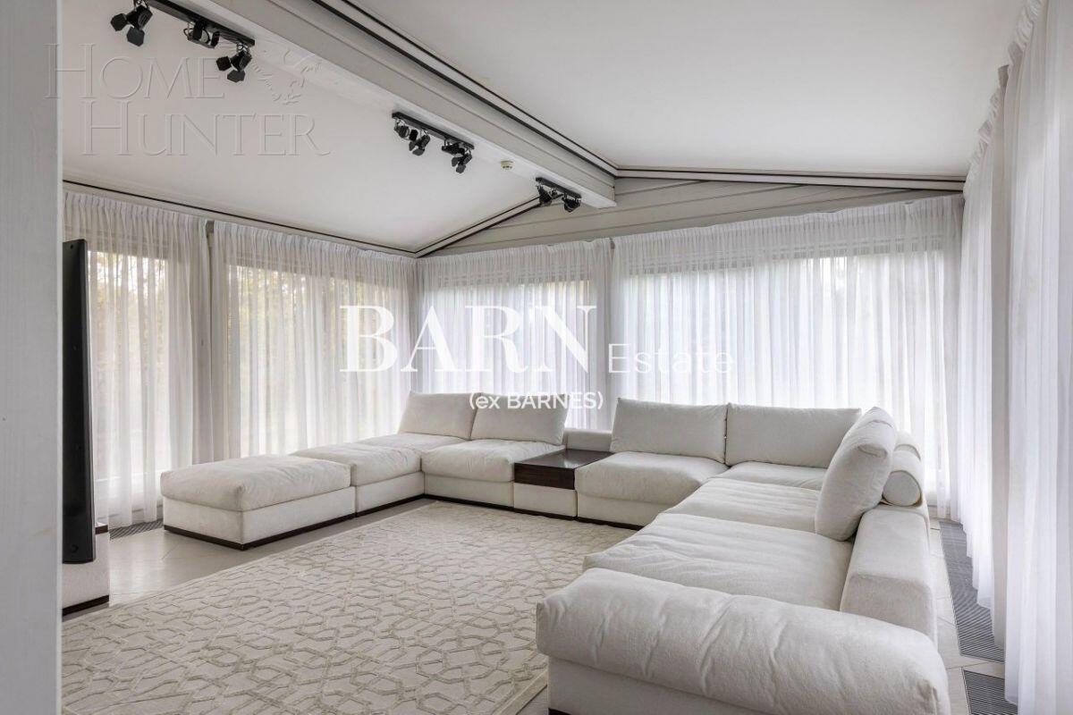 2-этажный коттедж 900 м² с отделкой