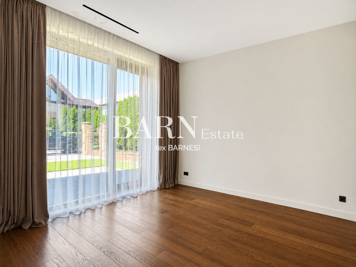 2-этажный коттедж 349.7 м² с отделкой