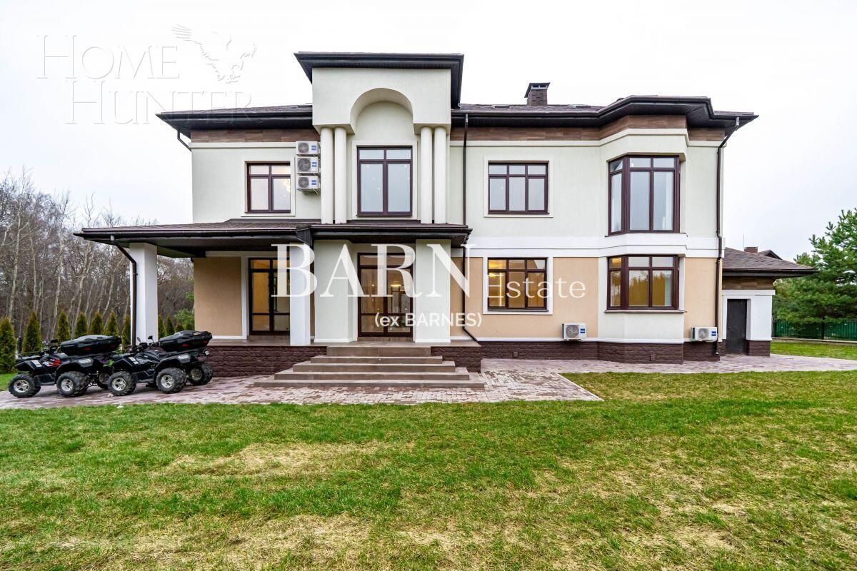 4-этажный коттедж 665 м² без отделки