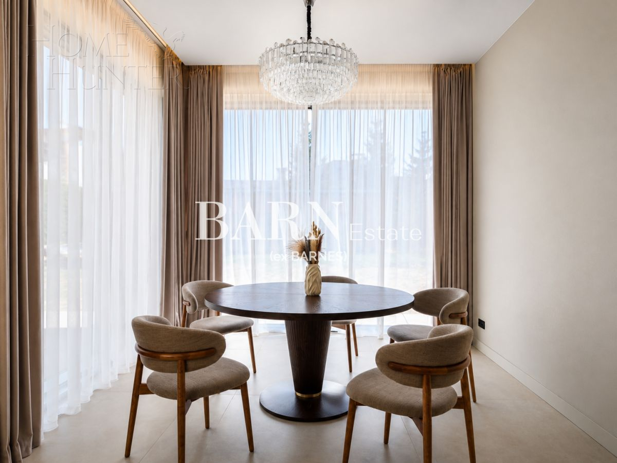 2-этажный коттедж 349.7 м² с отделкой