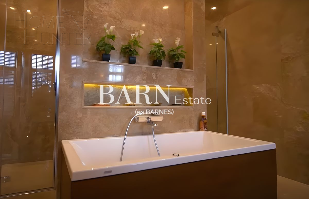 3-этажный коттедж 1 150 м² с отделкой