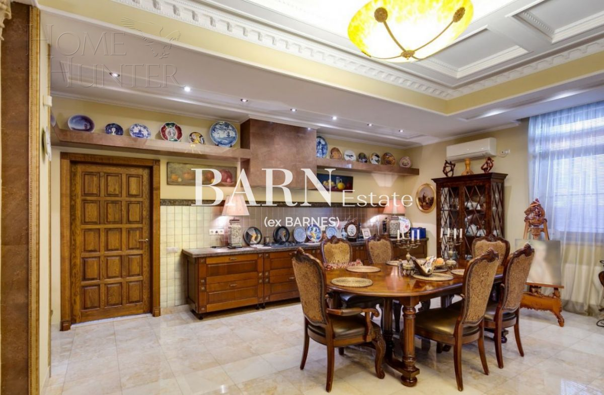 2-этажный коттедж 600 м² с отделкой