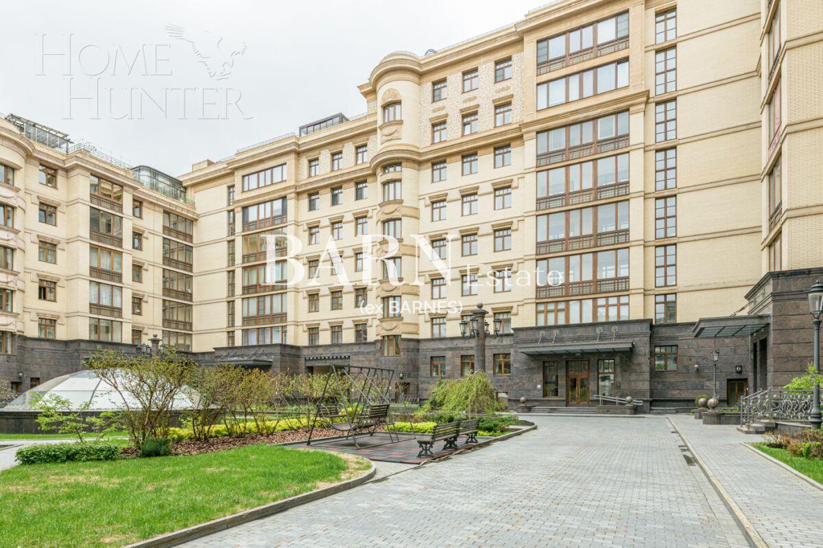 4-КОМН. КВАРТИРА С ОТДЕЛКОЙ 320 М² НА 2 ЭТАЖЕ