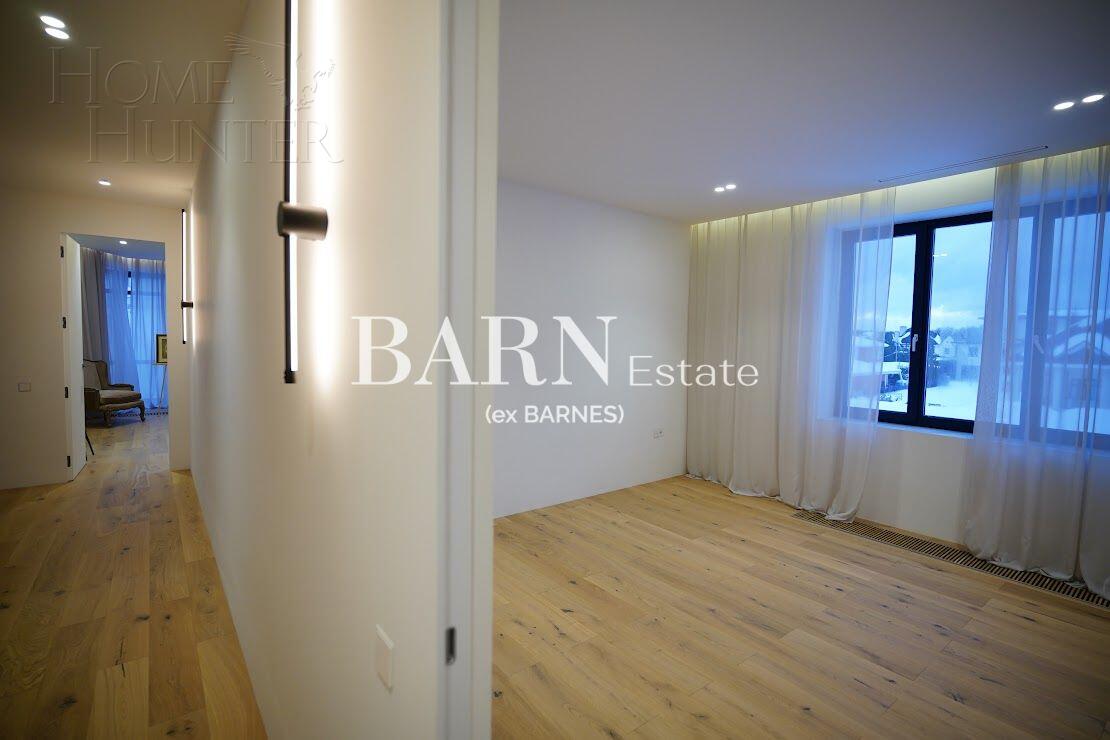 3-этажный коттедж 620 м² с отделкой