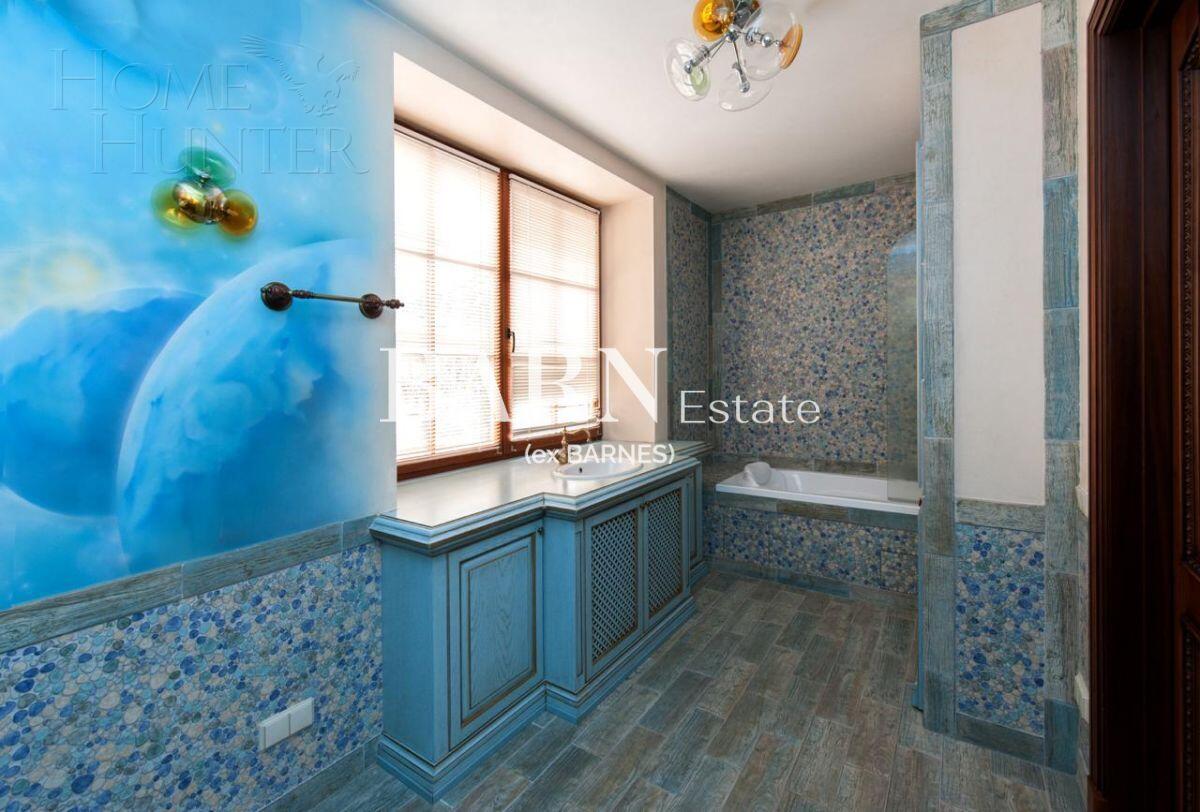 2-этажный коттедж 1 400 м² с отделкой