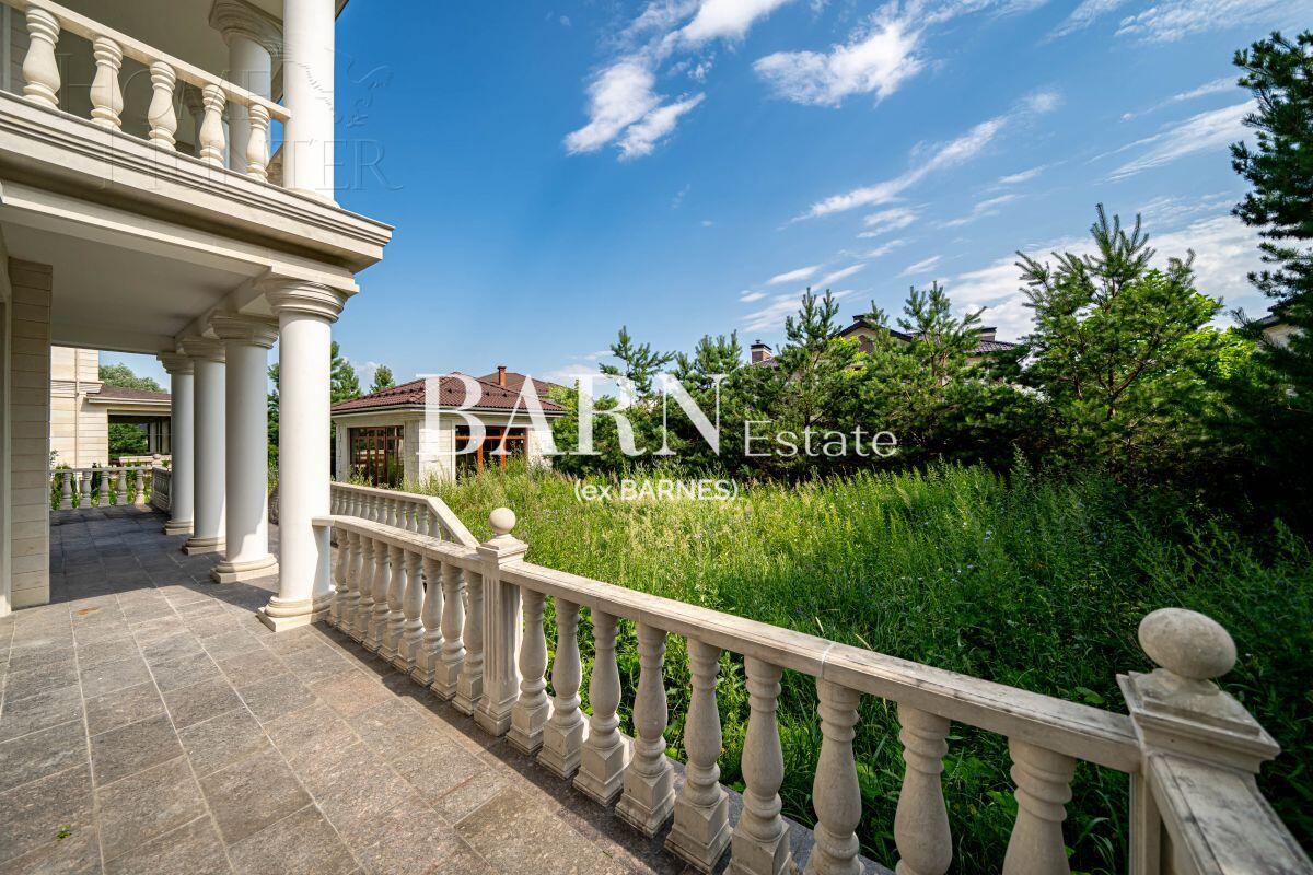 2-этажный коттедж 420 м² без отделки