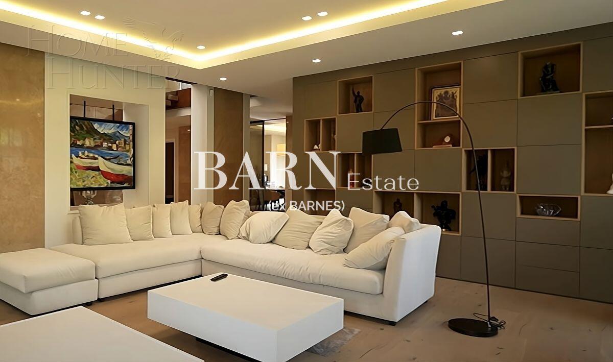 3-этажный коттедж 1 150 м² с отделкой