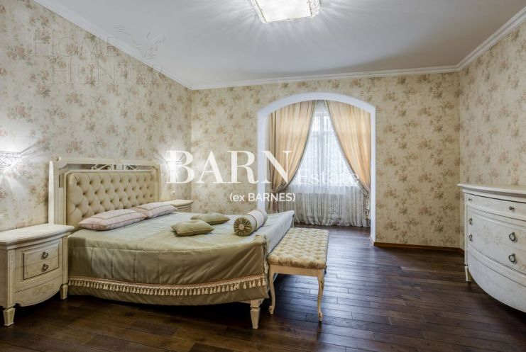 2-этажный коттедж 990 м² с отделкой
