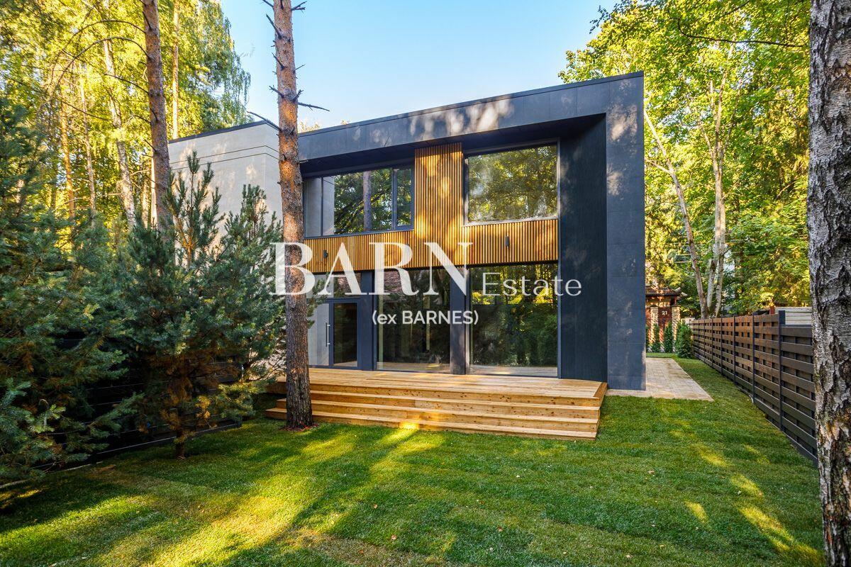 2-этажный коттедж 330 м² без отделки