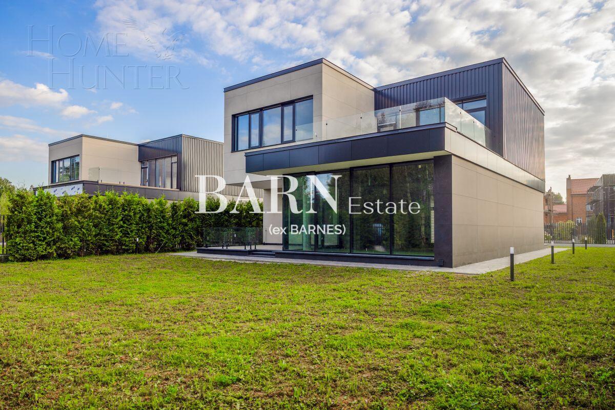 2-этажный коттедж 398.7 м² без отделки