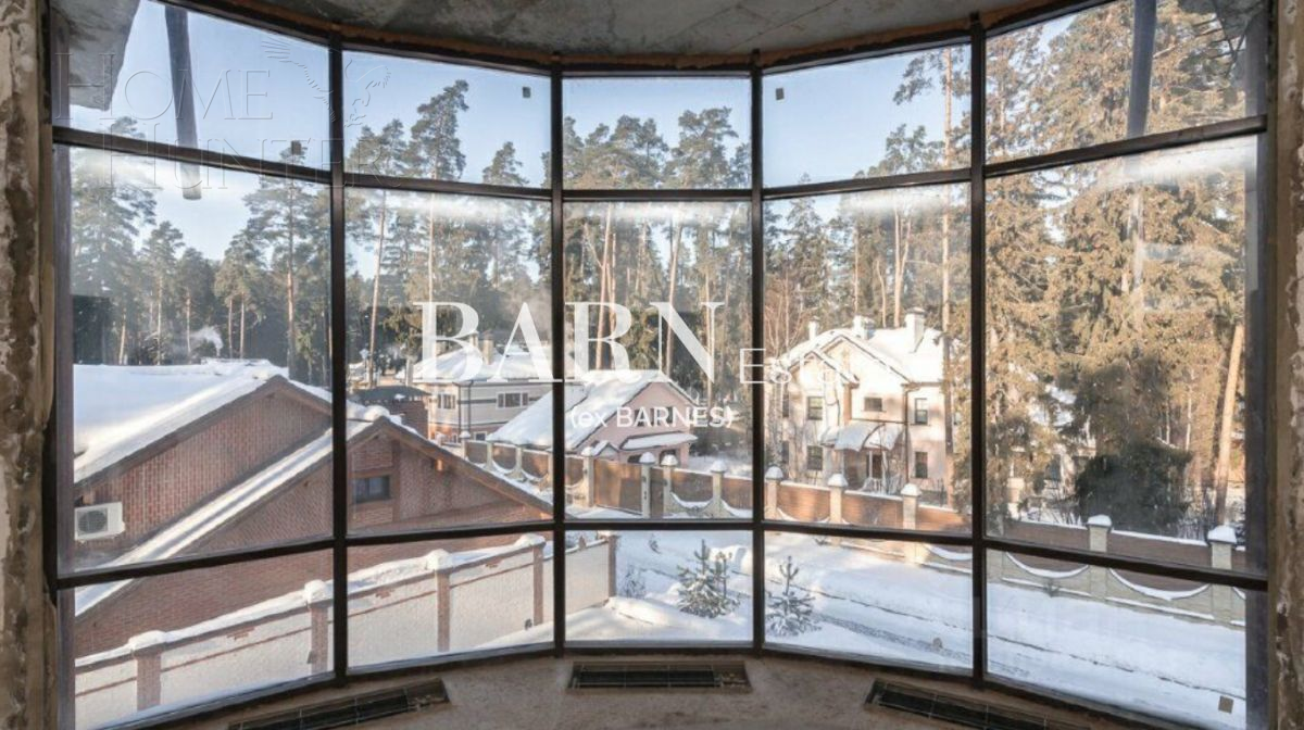4-этажный коттедж 950 м² без отделки