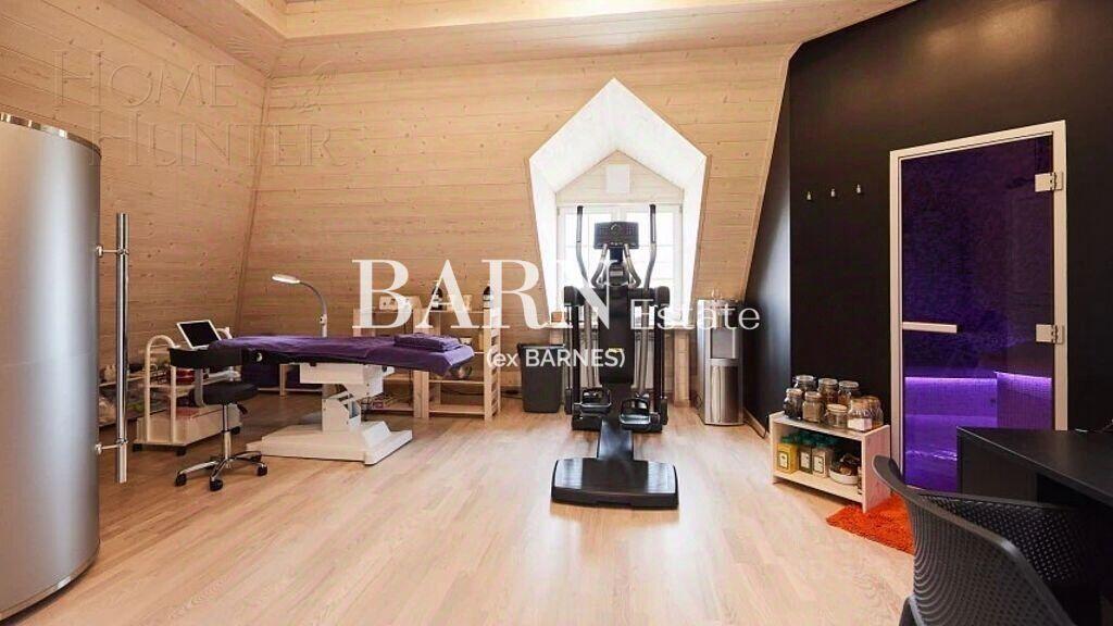 2-этажный коттедж 550 м² с отделкой