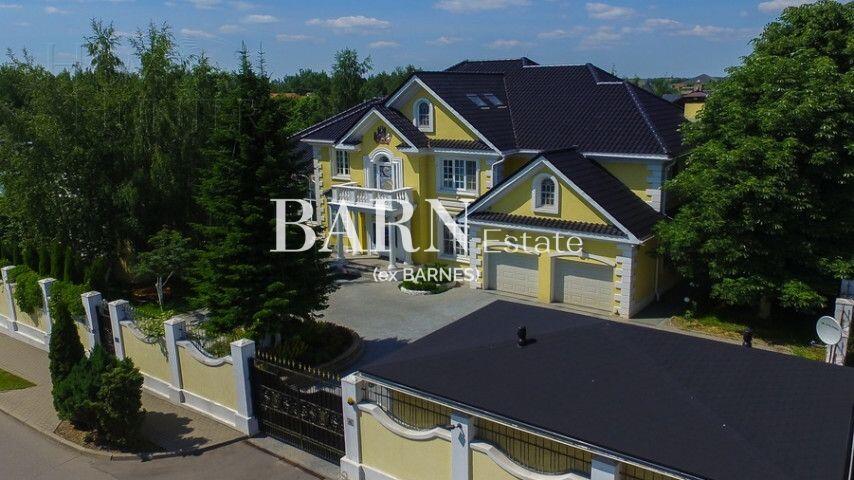 2-этажный коттедж 800 м² с отделкой