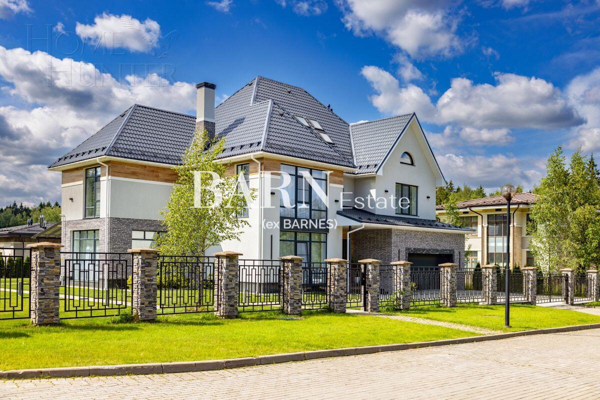 2-этажный коттедж 600 м² с отделкой