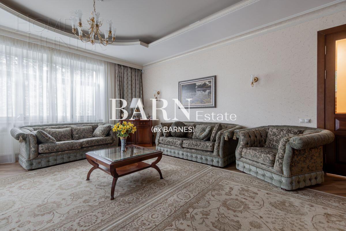 3-этажный коттедж 471 м² с отделкой