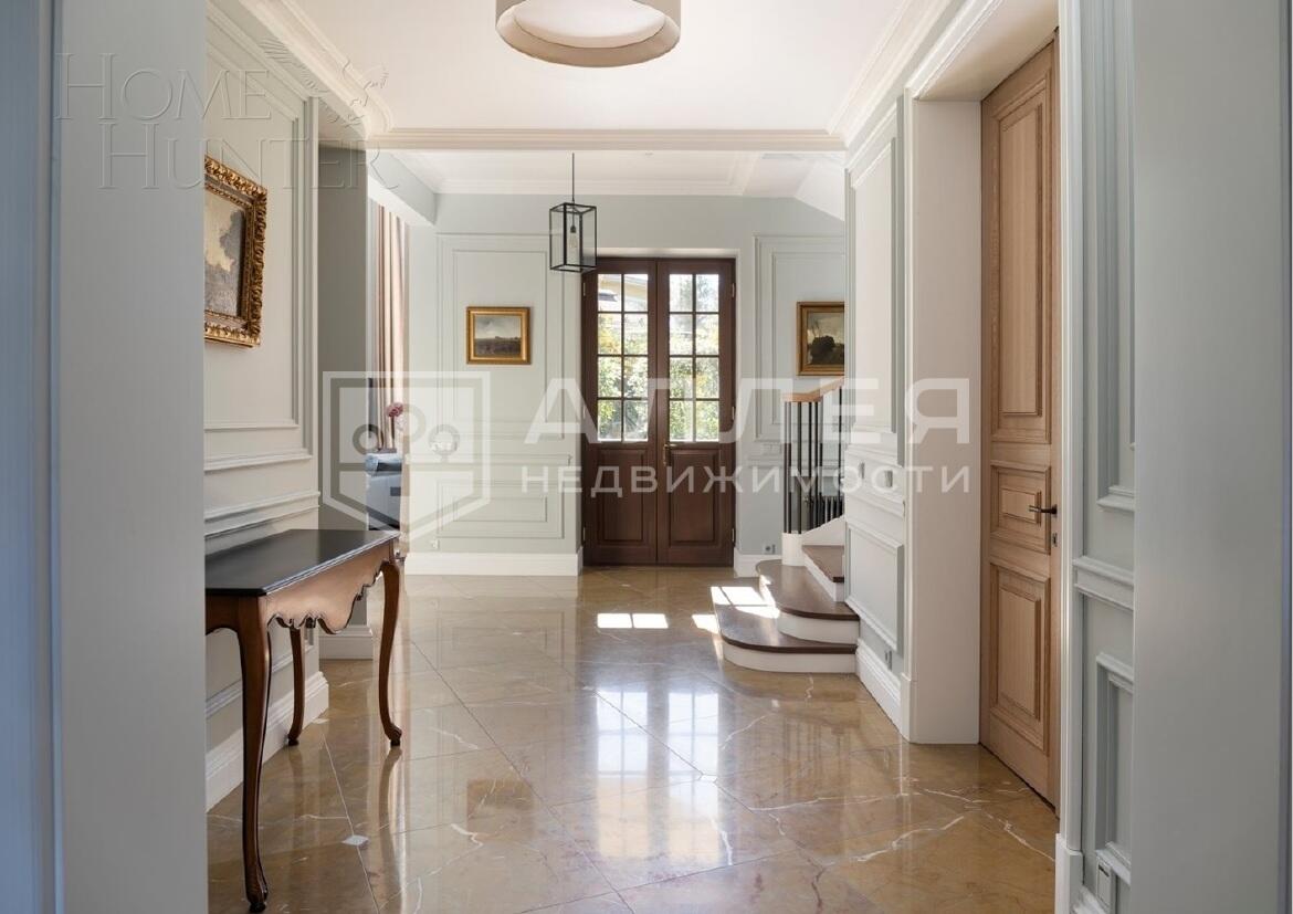 3-этажный коттедж 640 м² с отделкой