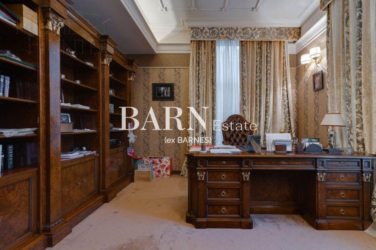 2-этажный коттедж 1 200 м² с отделкой