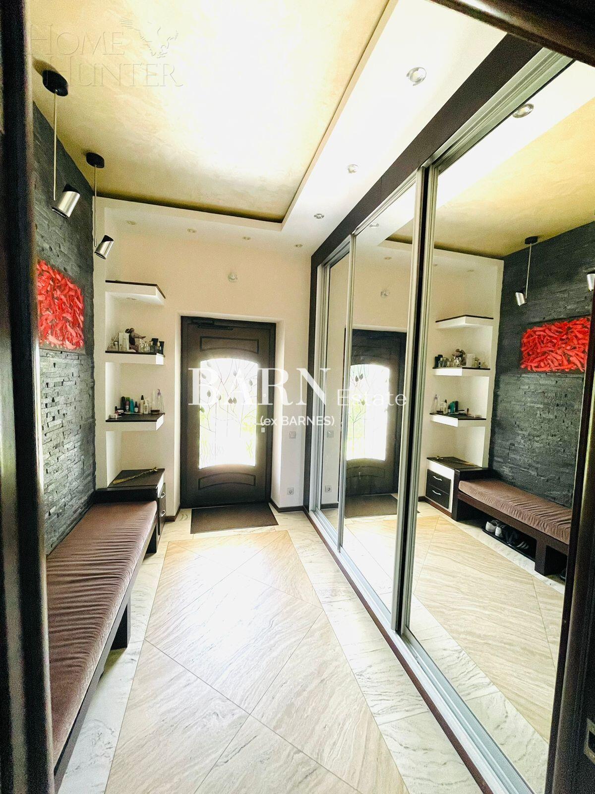 3-этажный коттедж 680 м² с отделкой