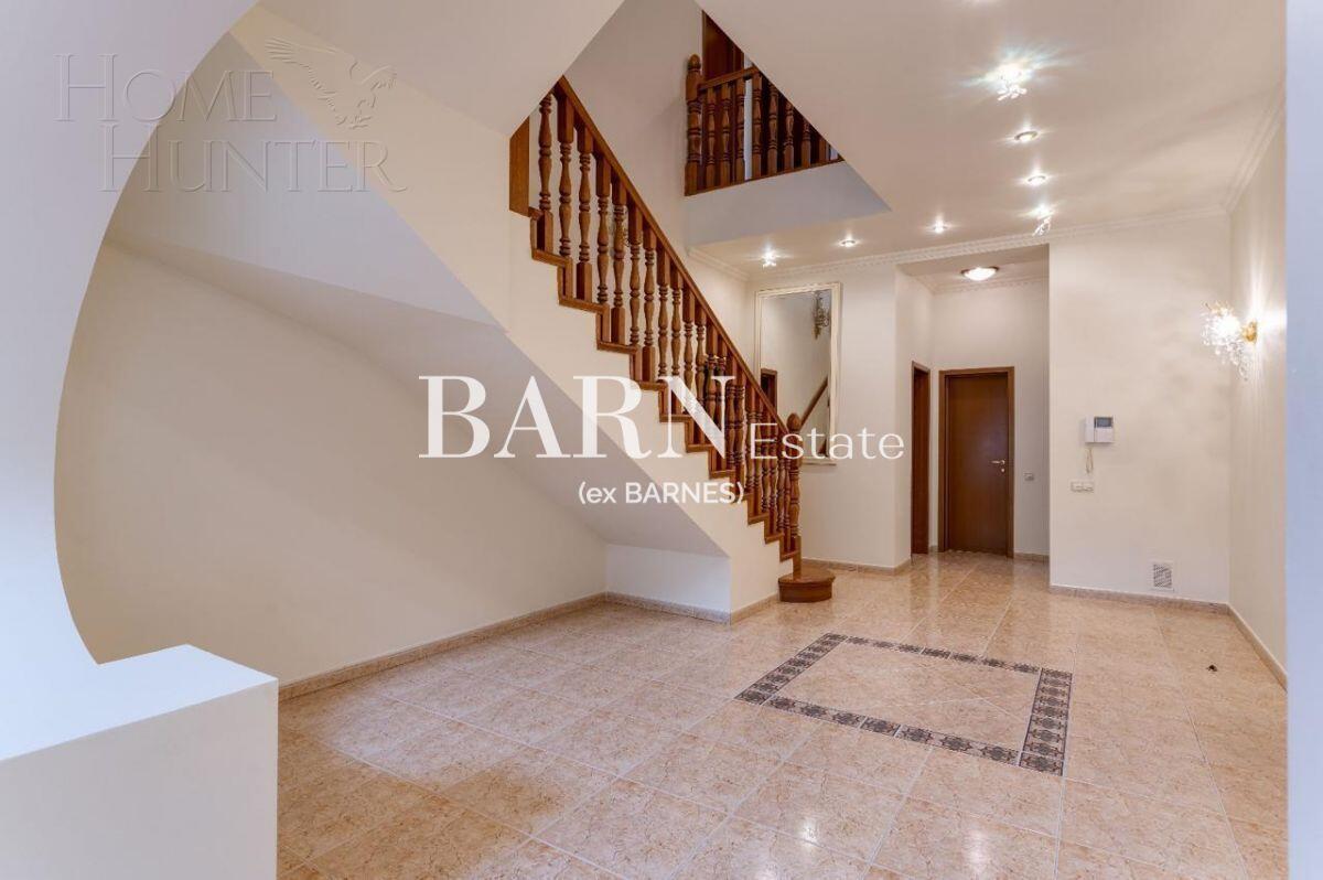 2-этажный коттедж 370 м² с отделкой