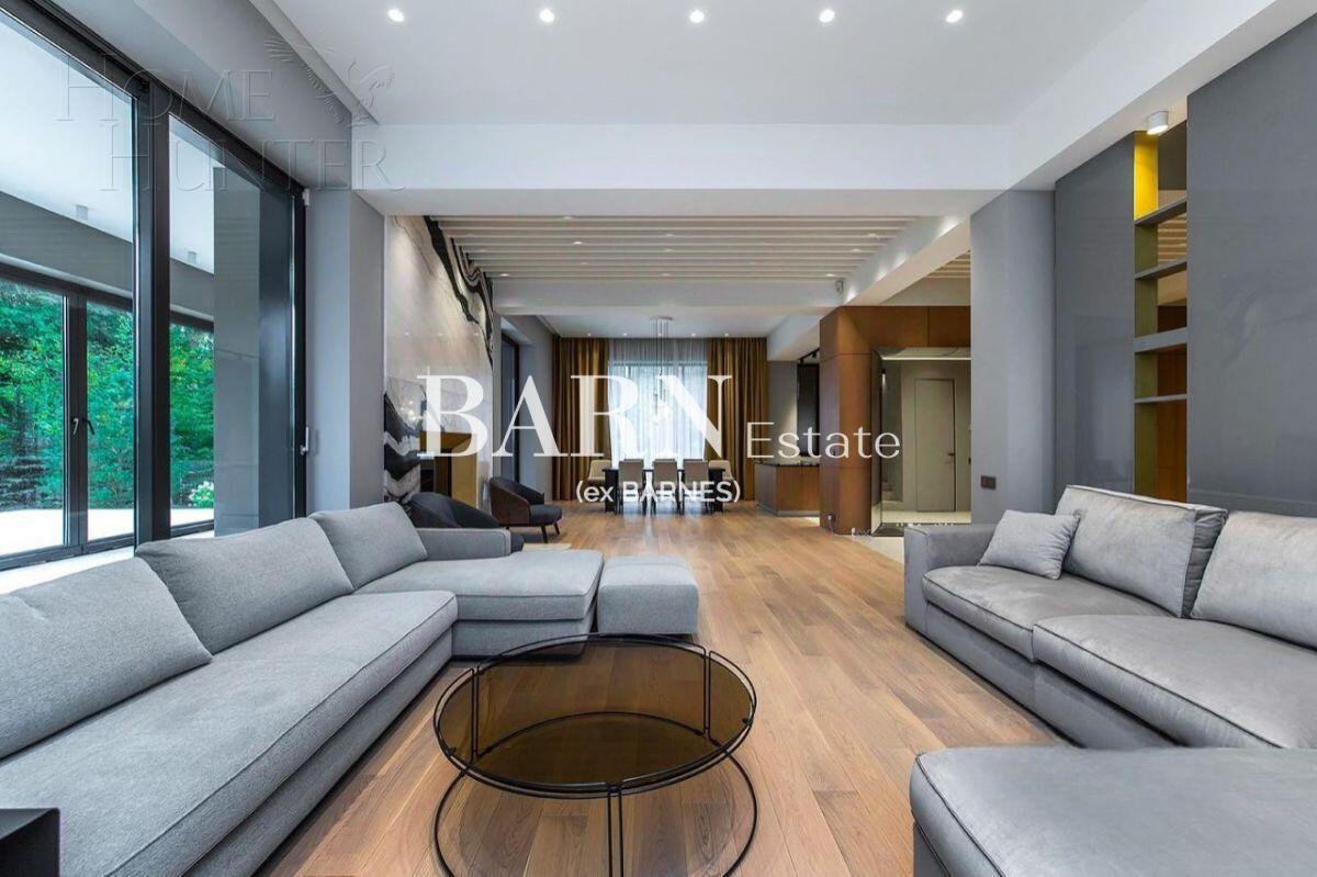 2-этажный коттедж 320 м² с отделкой