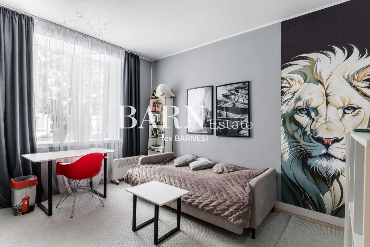 3-этажный коттедж 400 м² с отделкой