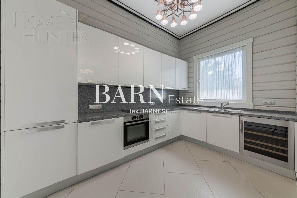 2-этажный коттедж 900 м² с отделкой