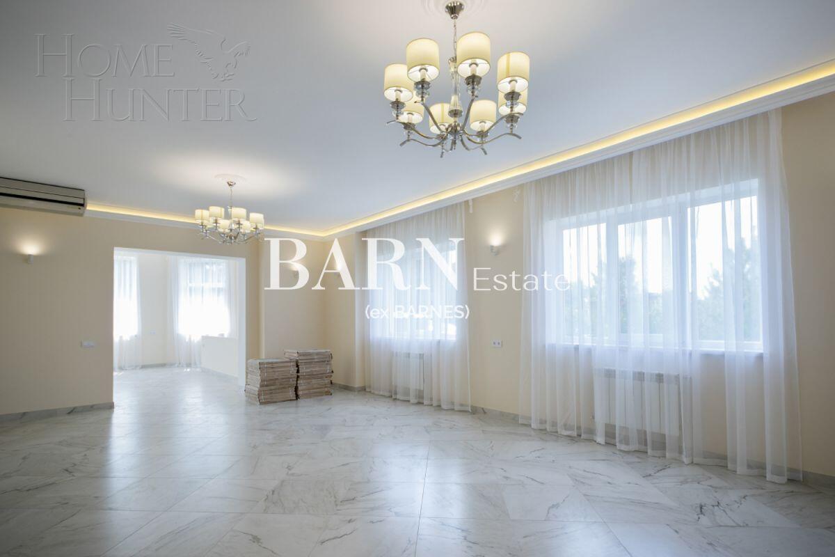 2-этажный коттедж 450 м² с отделкой