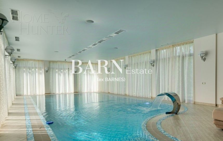 2-этажный коттедж 1 500 м² с отделкой