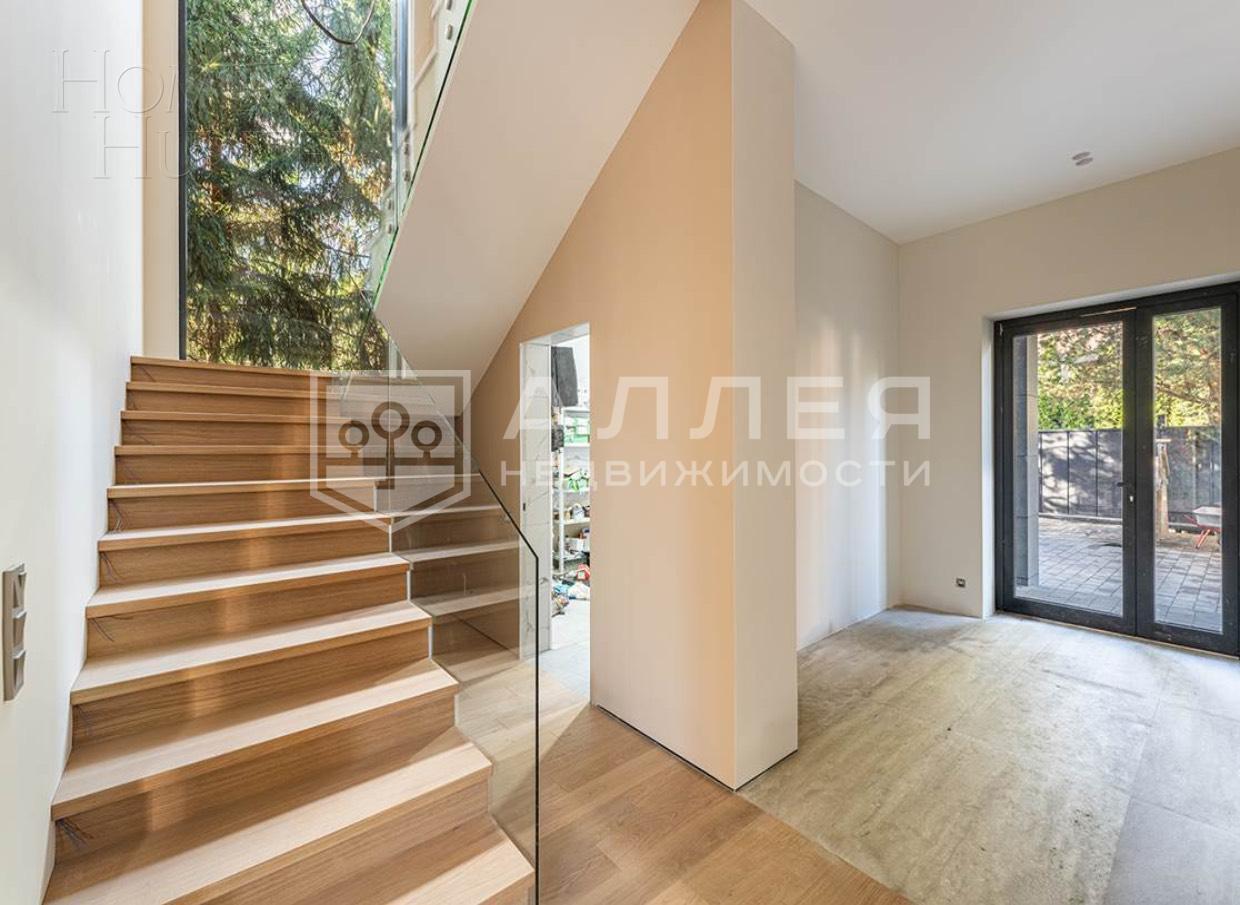 2-этажный коттедж 230 м² с отделкой
