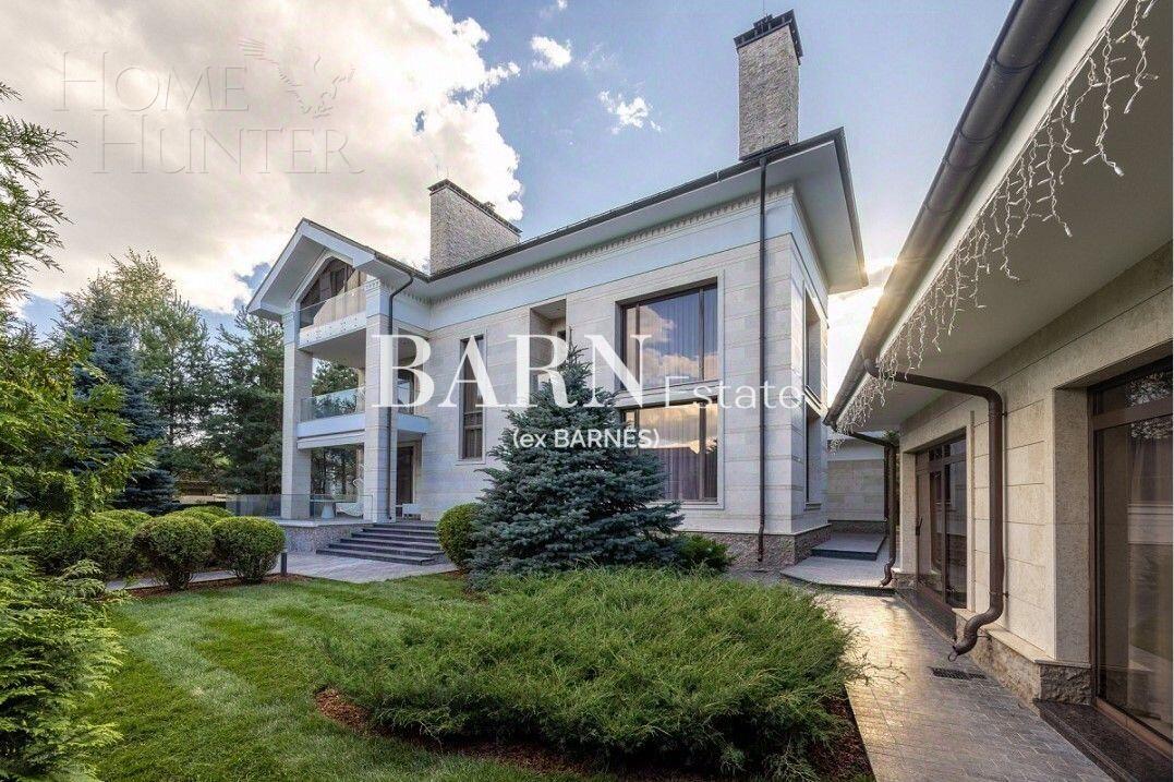 2-этажный коттедж 1 200 м² с отделкой