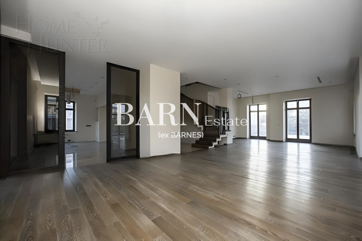 2-этажный коттедж 800 м² с отделкой