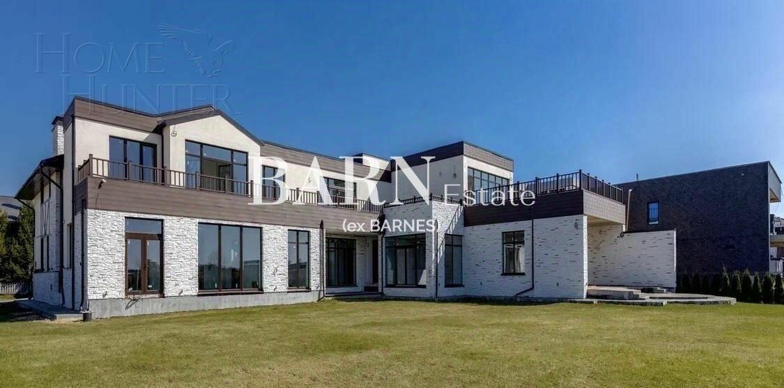 2-этажный коттедж 1 000 м² без отделки