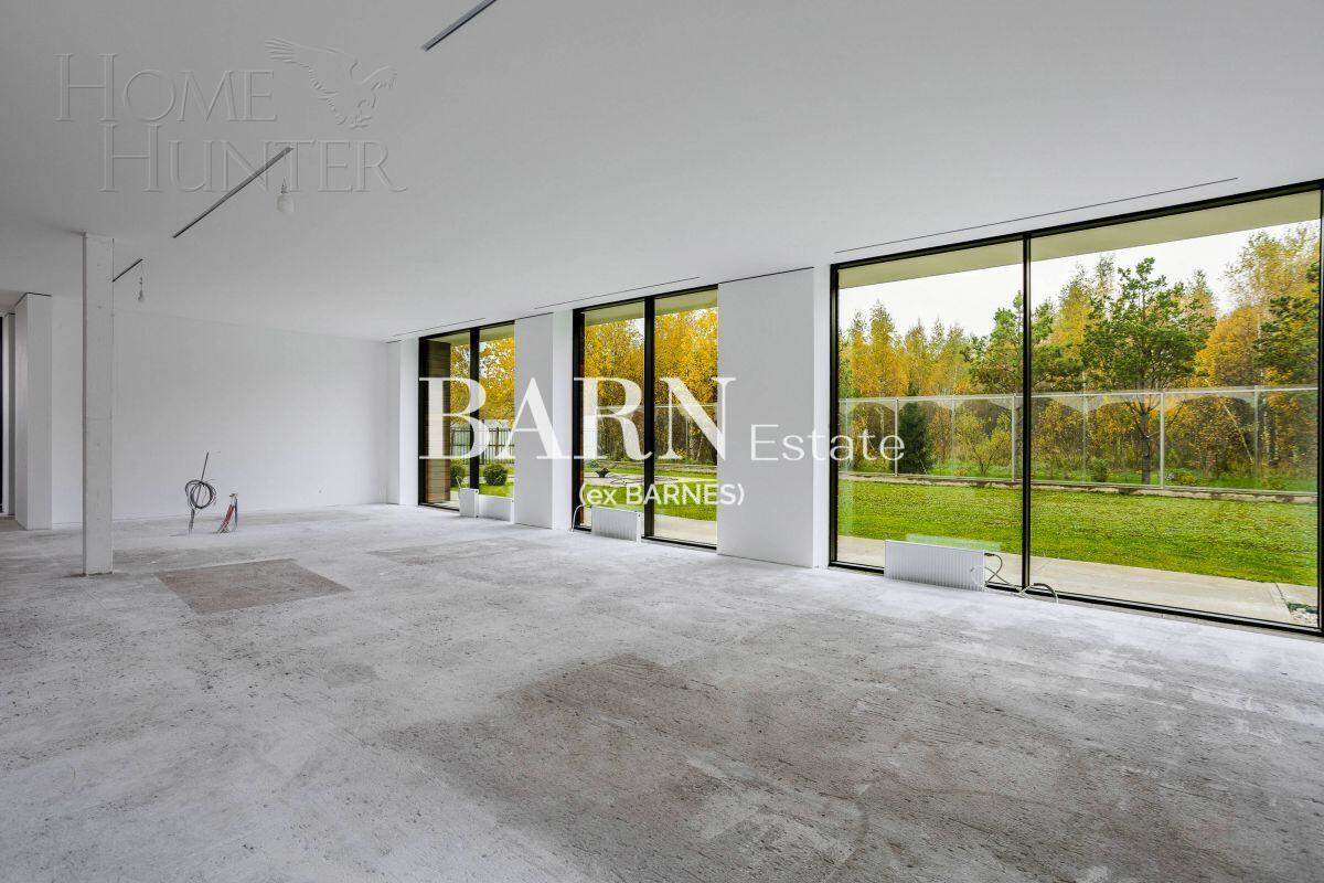 2-этажный коттедж 650 м² без отделки