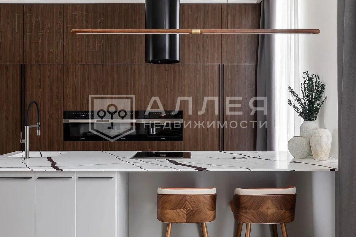 3-этажный таунхаус 278 м² с отделкой