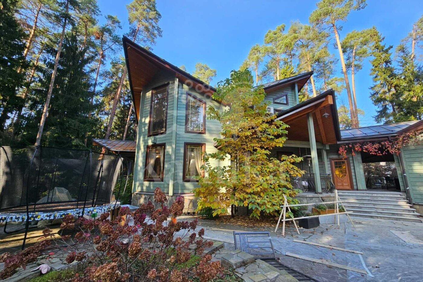 2-этажный коттедж 730 м² с отделкой