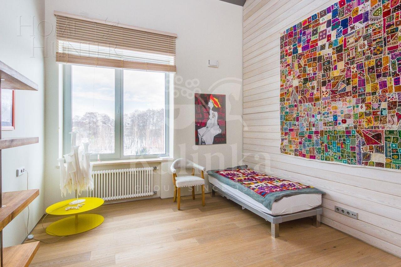 2-этажный коттедж 550 м² с отделкой