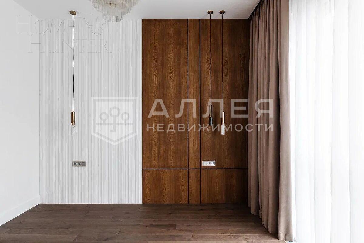 3-этажный таунхаус 278 м² с отделкой