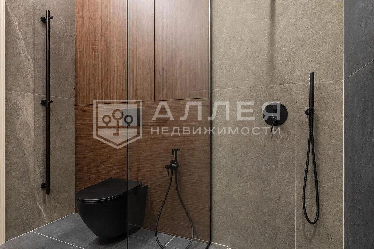 3-этажный таунхаус 278 м² с отделкой
