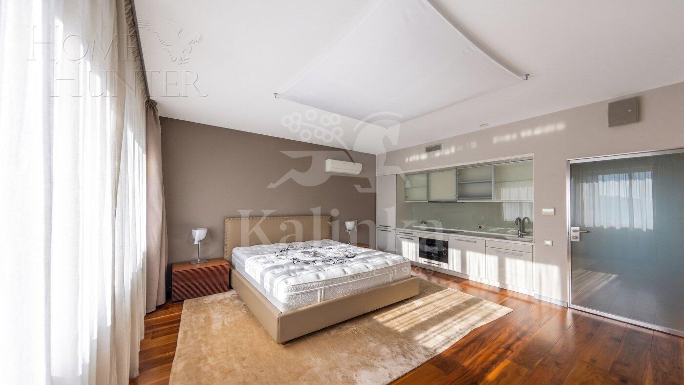 3-этажный коттедж 5 000 м² с отделкой